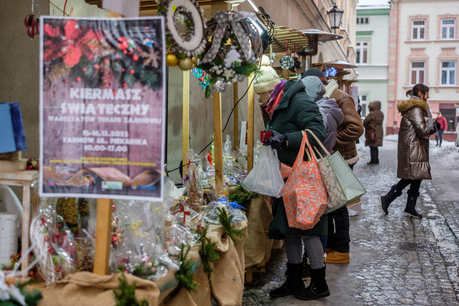 Kiermasz świąteczny przy ul. Piekarskiej